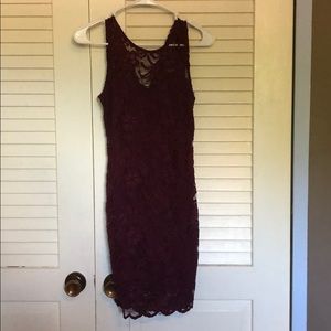 Maroon lace bodycon dress